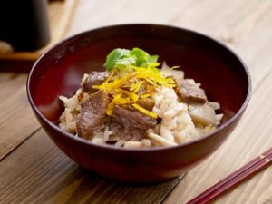 柚子香る牛ハラミ釜飯