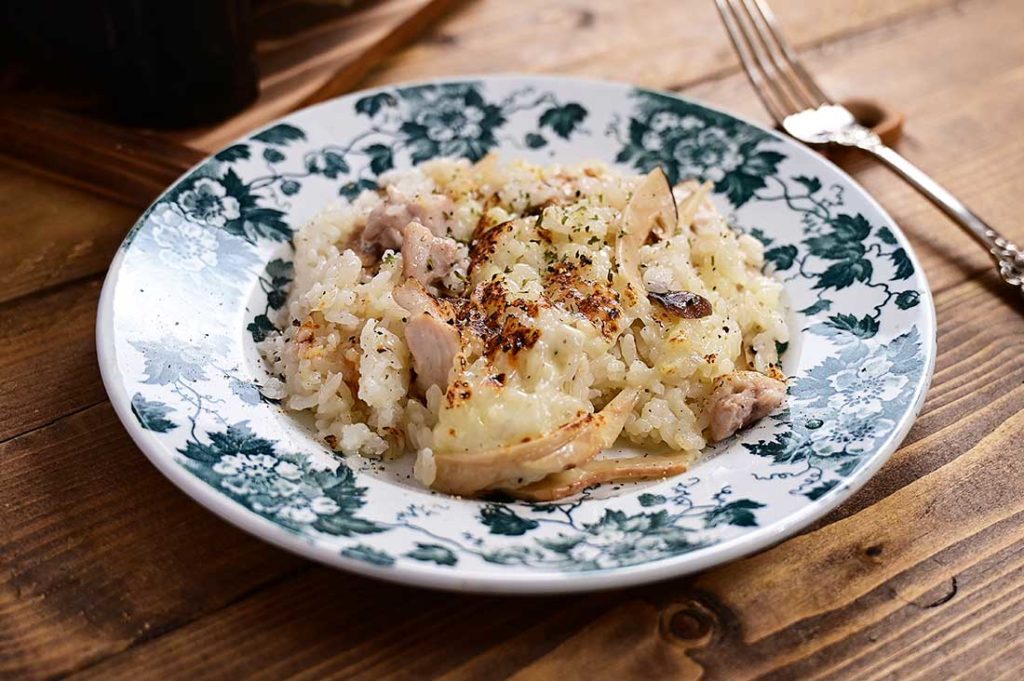 炙りチーズの松茸釜飯