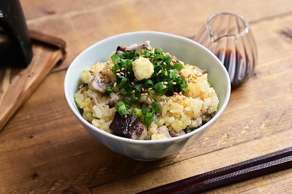 カツオとたまごの混ぜご飯