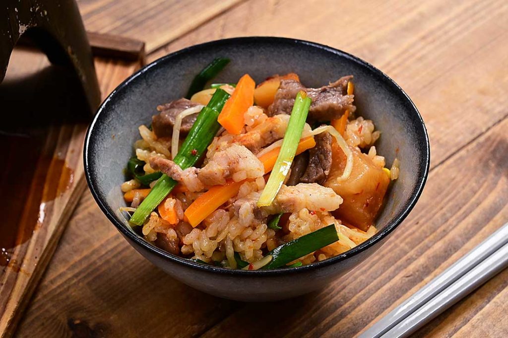 ダブルミートビビンバ釜飯