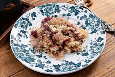 ワインに合う釜飯「コンビーフと芋おこわ釜飯」