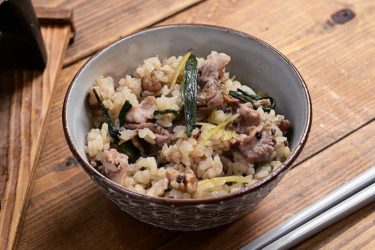 豚肉とニラ生姜釜飯